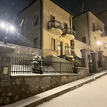 Nn Villa
